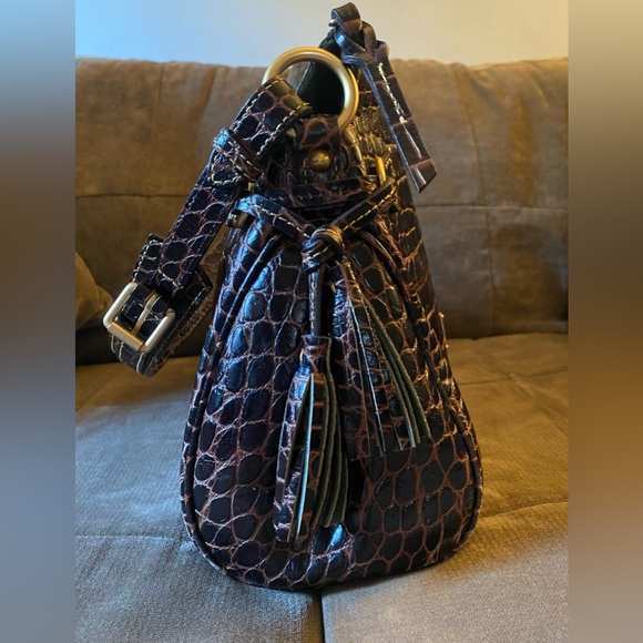 Dooney & Bourke croco embossed fino leather handbag - Picture 5 of 7